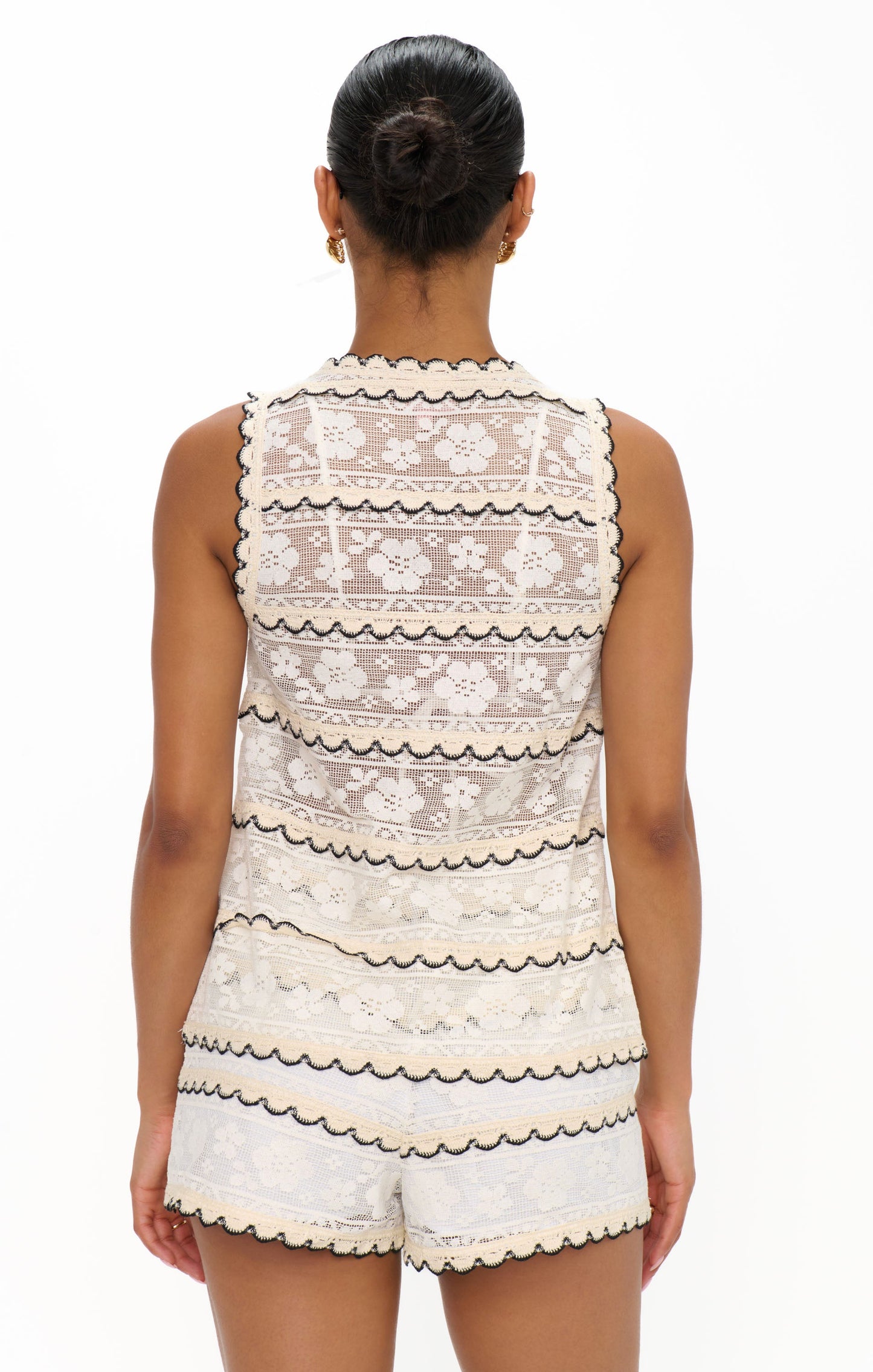 Take It Easy Shorts ~ French Vanilla Lace